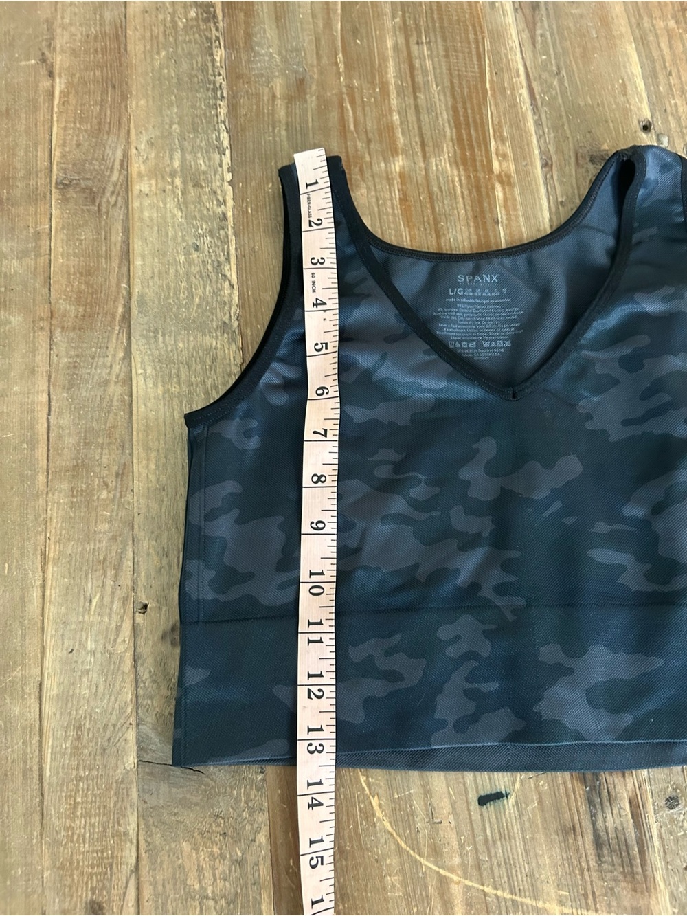 SPANX Sports Bra Black Camouflage V-Neck Sports Camo Crop Large - Picture 4 of 5